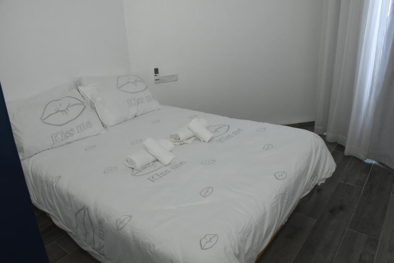 Rina Vacation Apartment Tiberias Buitenkant foto